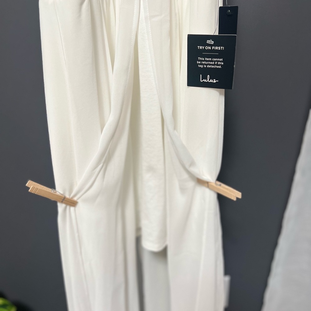 Nwt lulus shorts with flaps - Picture 11 of 15